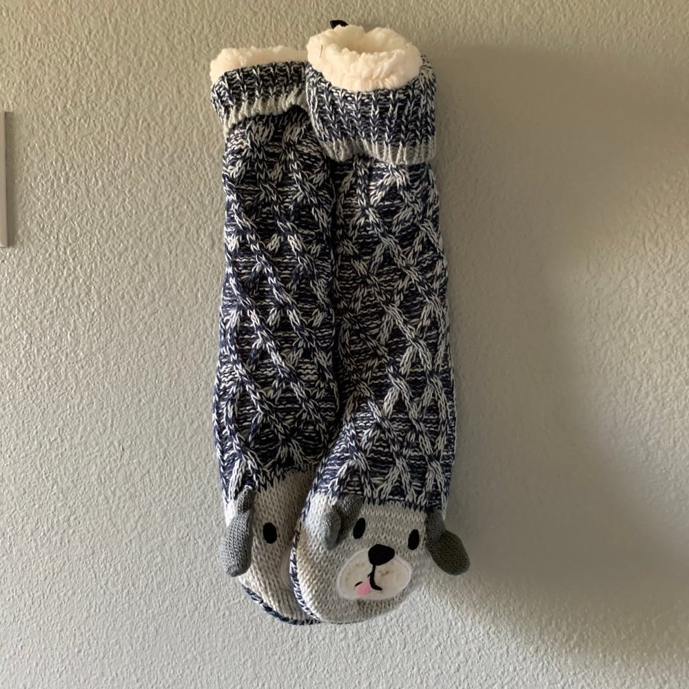 NWT Fuzzy Slipper Socks // FREE WITH ANY BUNDLE